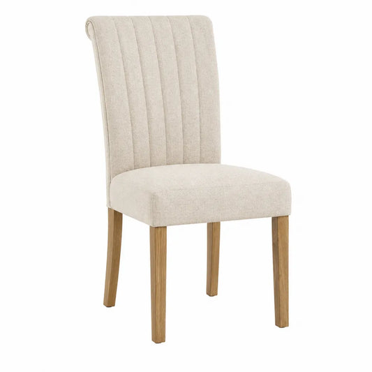 Silla de madera de roble con tapizado de poliéster beige